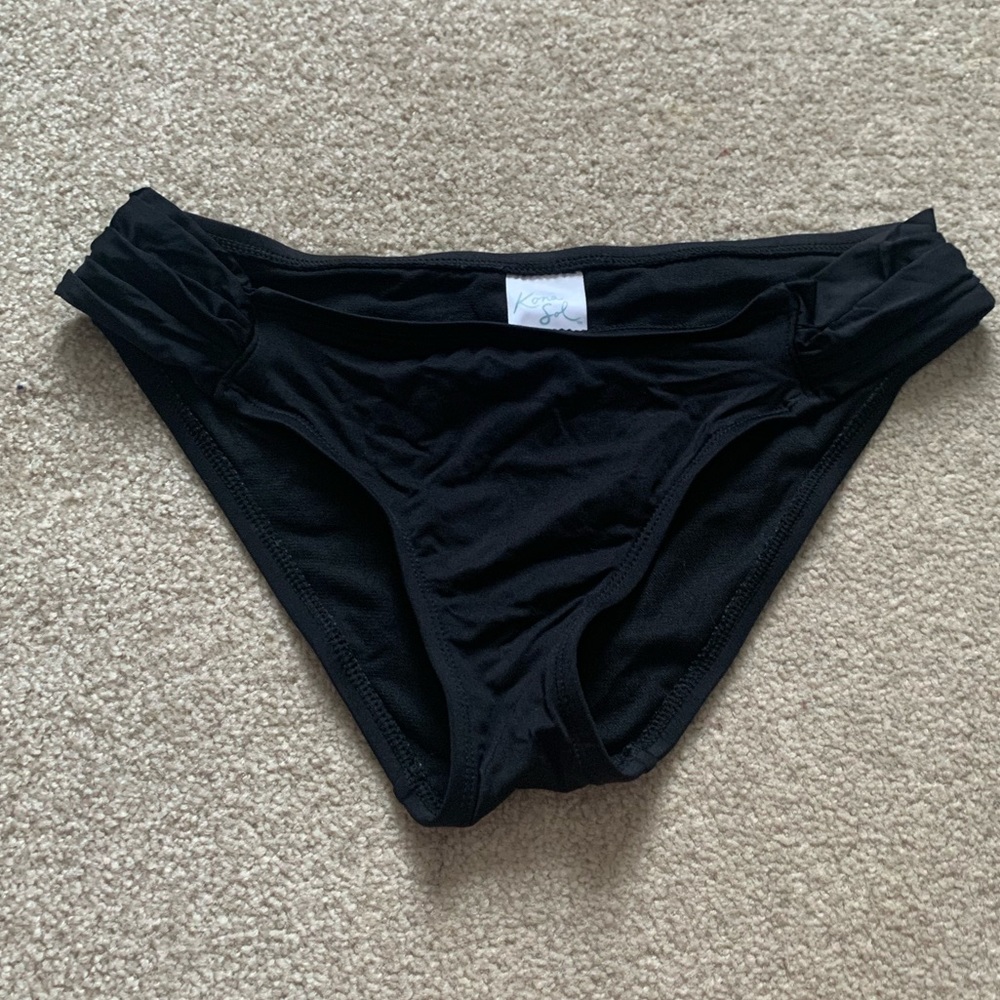 Black size small bikini bottoms